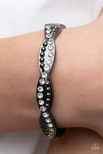 Load image into Gallery viewer, Empire Envy - Black Bracelet
